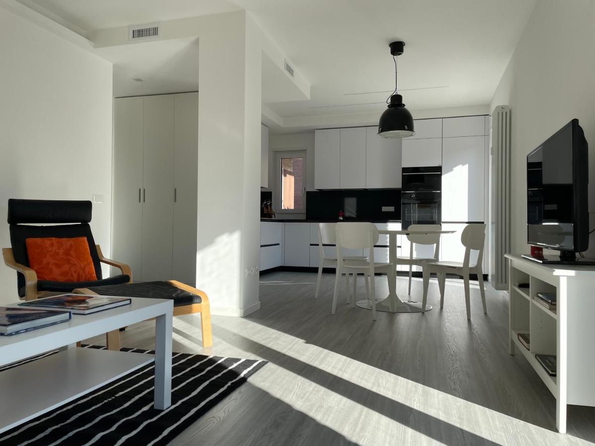 Domus Fersina Apartment Trento Bagian luar foto
